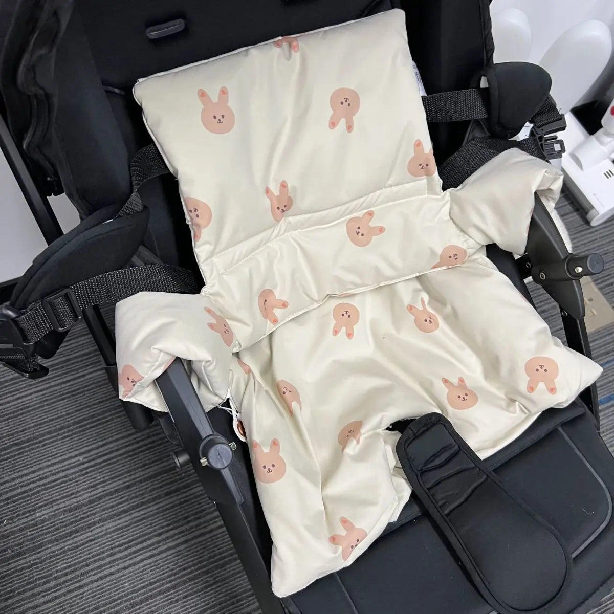 Baby-Essstuhlkissen
