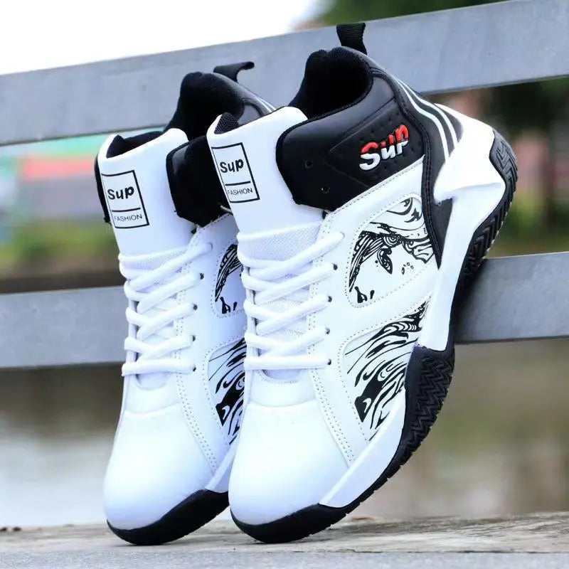 Neue rutschfeste Herren-Sneaker