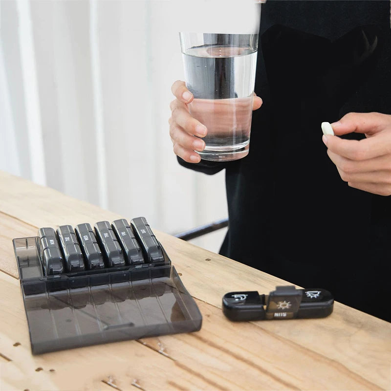 1 Set Pillendose, 7 Tage Organizer, 21 Fächer