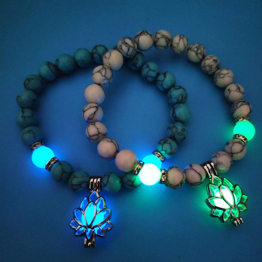 Im Dunkeln leuchtendes Bettelarmband