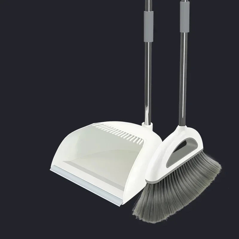 Magischer Besen und Kehrschaufel-Set