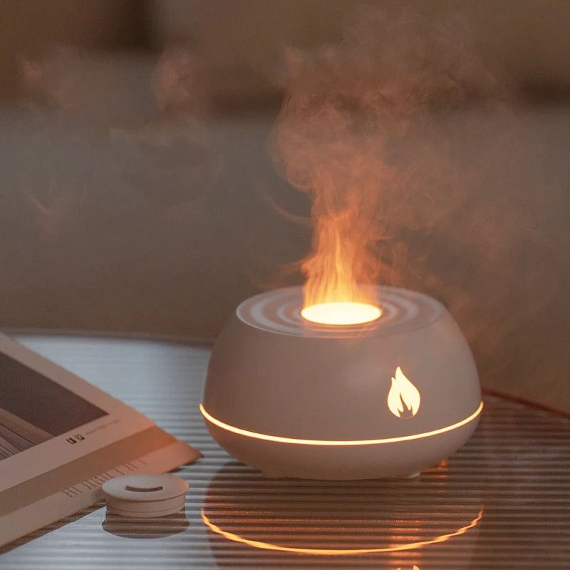 LED-Raumluftbefeuchter mit Feuerflamme