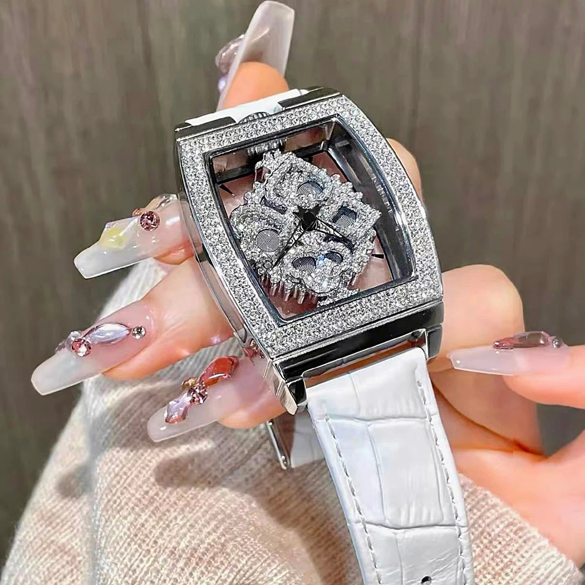 Modische, elegante Damenuhr
