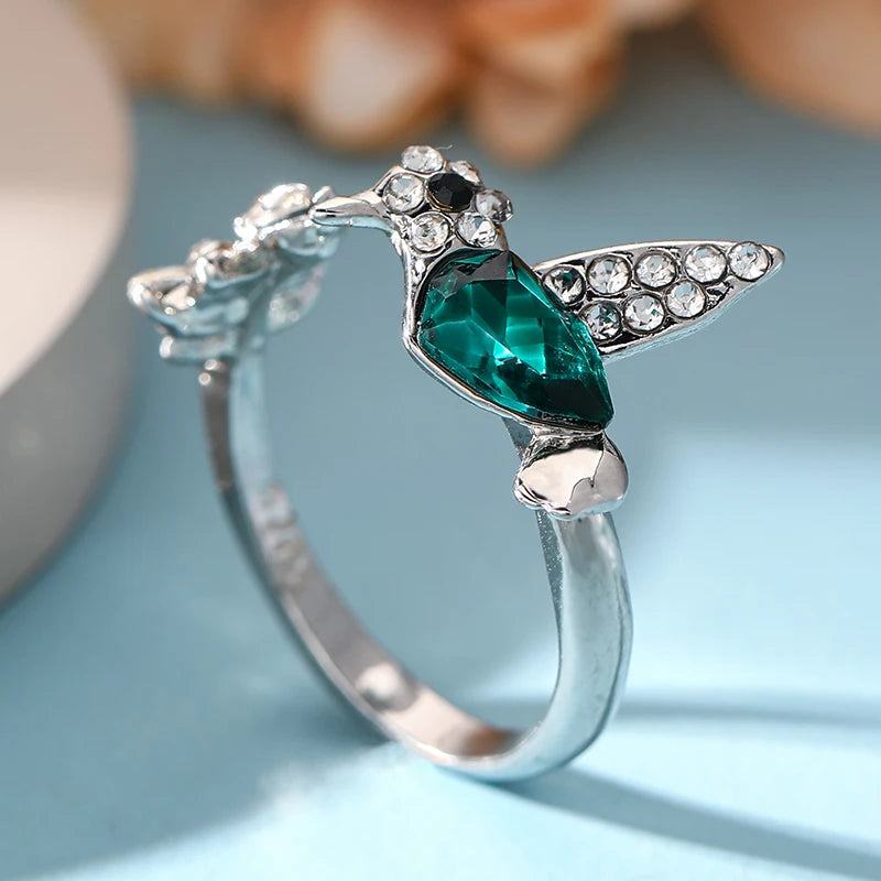 Elegante, verstellbare Kolibri-Ringe aus natürlichem blauem Stein