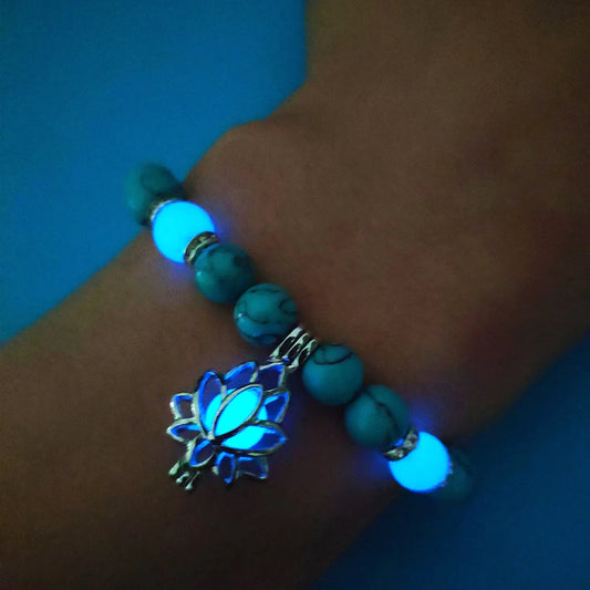 Im Dunkeln leuchtendes Bettelarmband