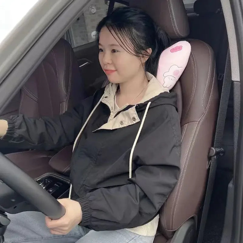 Kopfstütze für den Schlaf im Auto
